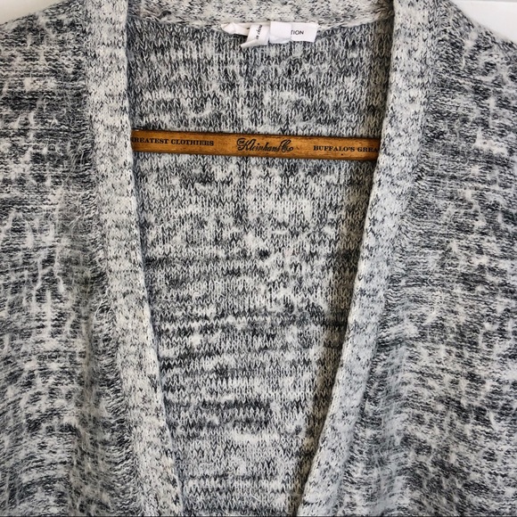 Soft fuzzy gray & white long cardigan, M/L - Picture 4 of 8